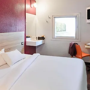 Hotelf1 Porte De Chatillon Отель
